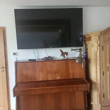 Apartmán Grosszuegiges Studio-apartment Siegblick 70qm Mit Xxl Balkon Mittelhof